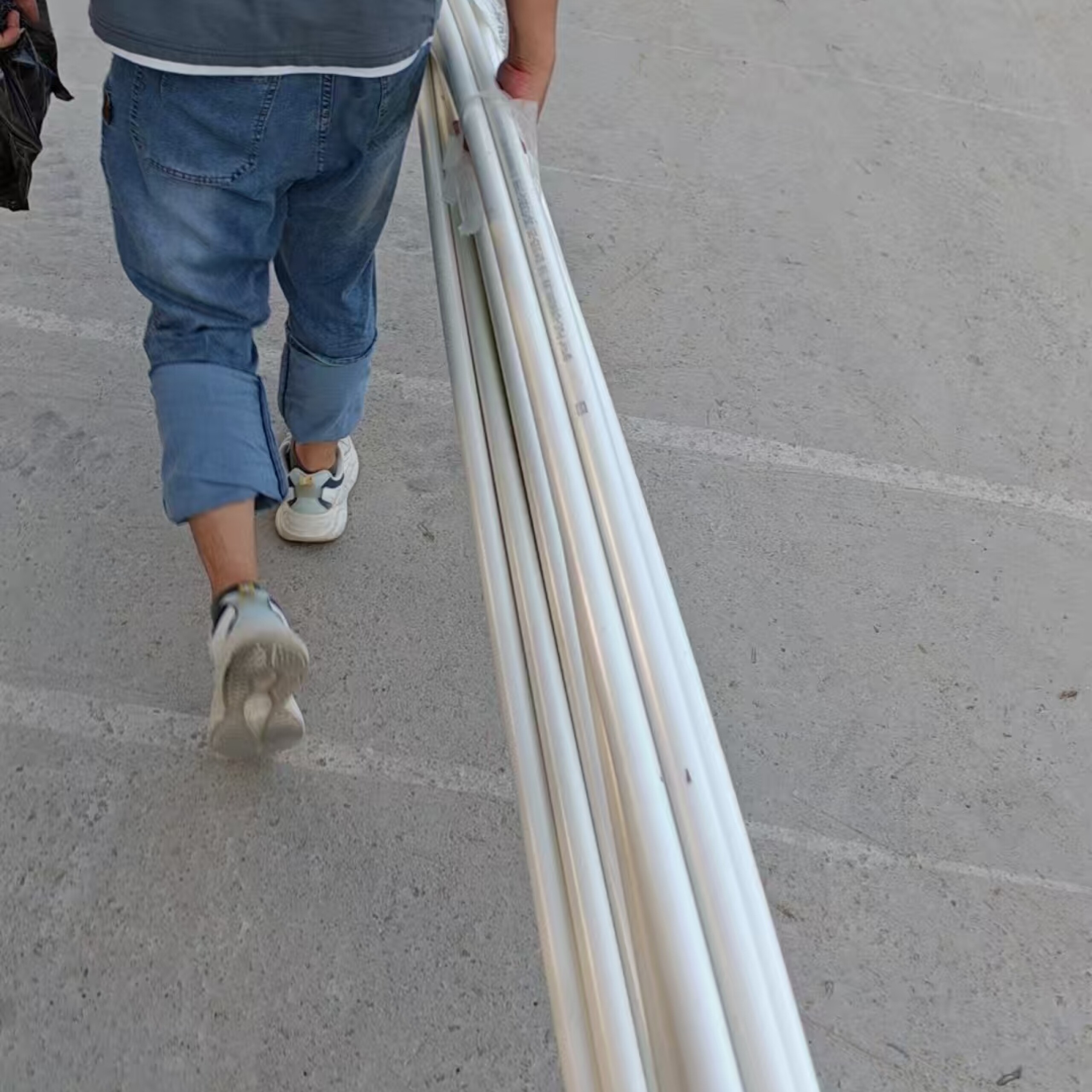 a43cede2dfe34d21b3b270a4e64f695